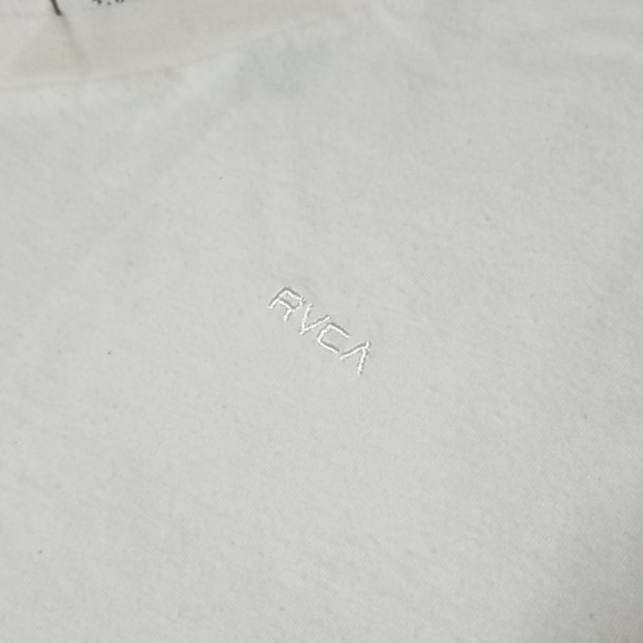 GC🔥 RVCA V Cut T-shirt - Picture 2 of 7